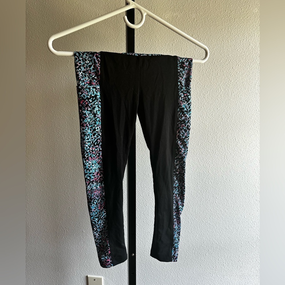 Black Leggings with Multicolor Patterned Sides Marika 7/8